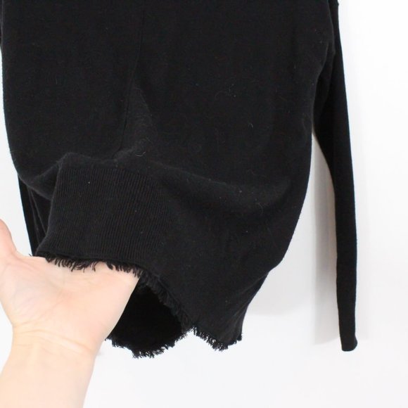 Splendid Long Sleeve with Fringe - Picture 3 of 3